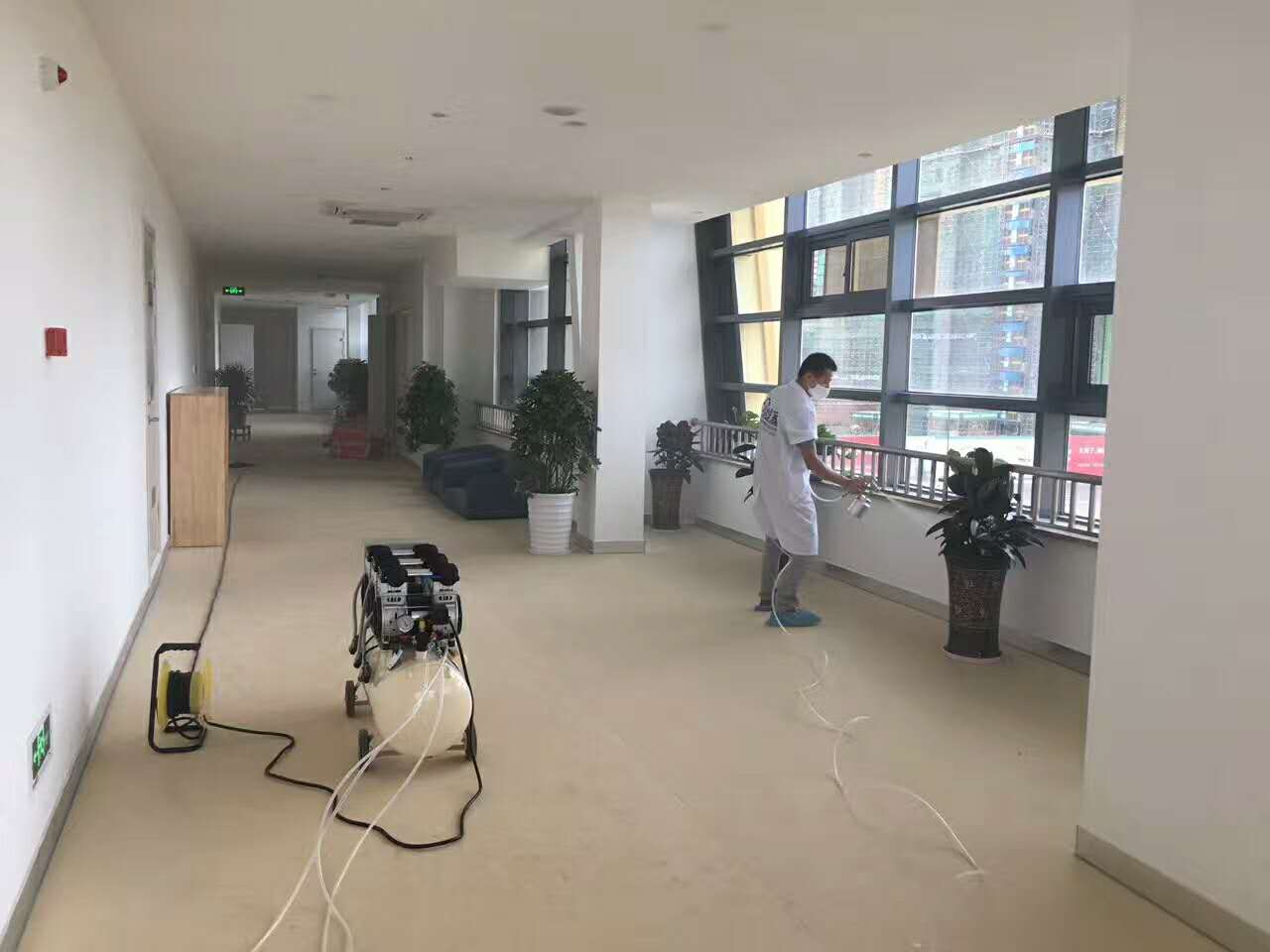 高樓大廈也擋不住的空氣污染問題原來(lái)是因?yàn)闆]有甲醛治理！