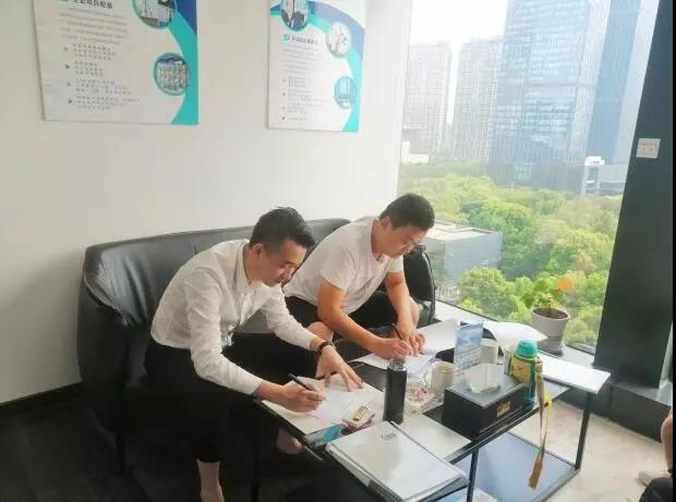 熱烈祝賀張總簽約創(chuàng)綠家山東省濟(jì)南市縣級代理！