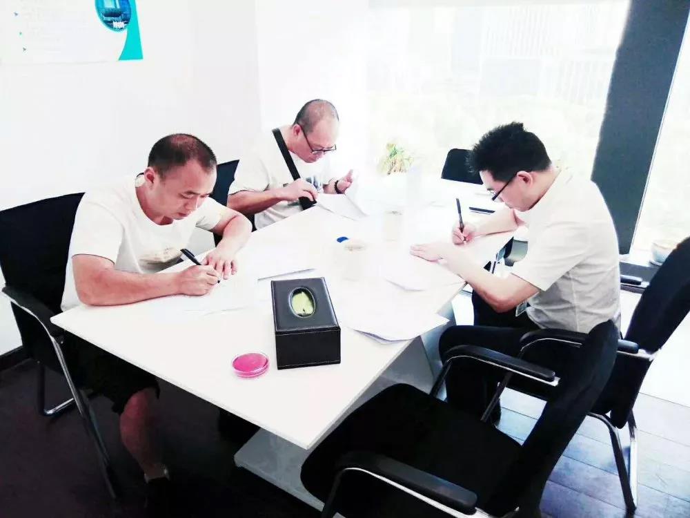 熱烈祝賀曾總簽約創(chuàng)綠家江西省贛州市縣級(jí)代理！