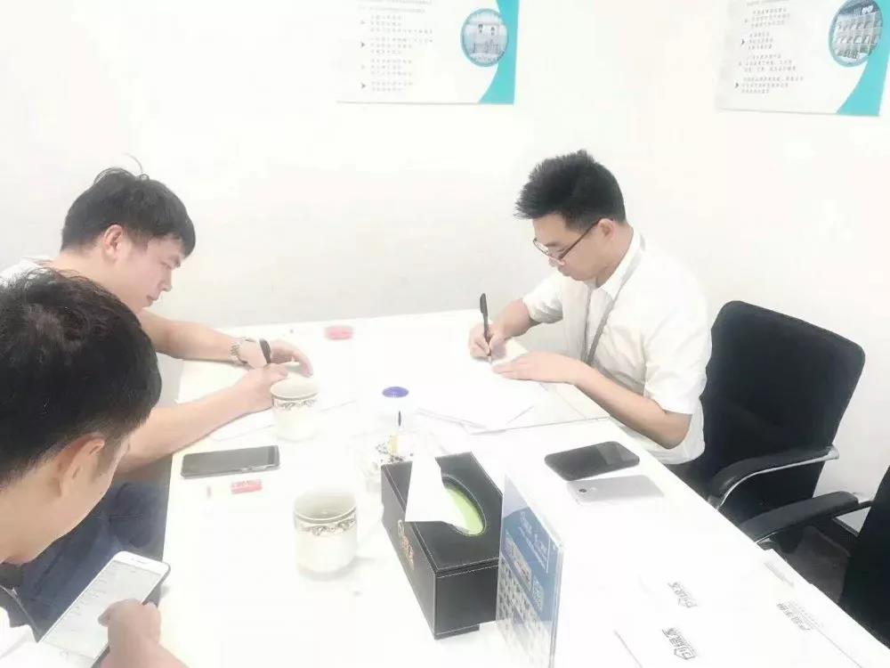 熱烈祝賀王總簽約創(chuàng)綠家江蘇省無錫市區(qū)級代理！